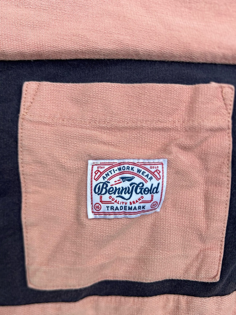 Benny Gold t-shirt - Picture 3 of 3